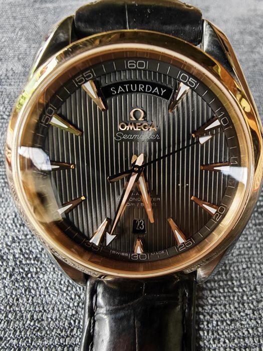 Продавам оригинален часовник omega aqua terra