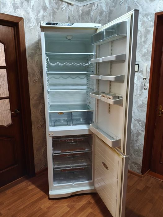 Холодильник Атлант двухкамерный