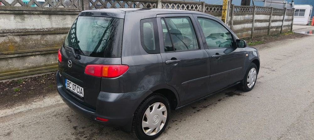MAZDA 2 2005 — imagine 4