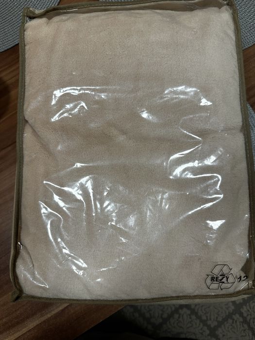 Шалте кремав цвят