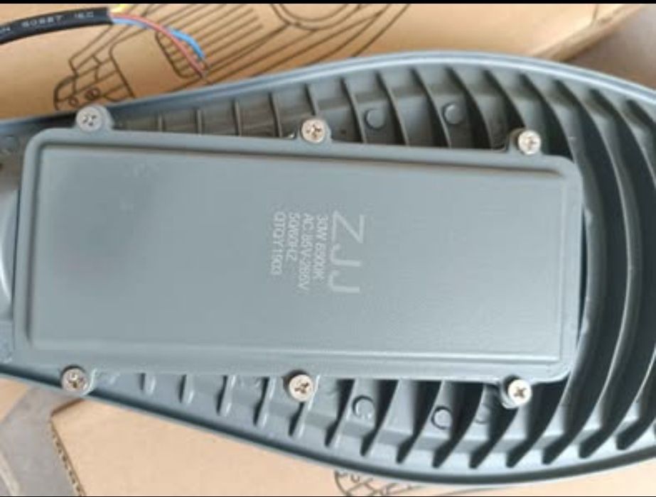 Lampa stradala LED 30w (150w)