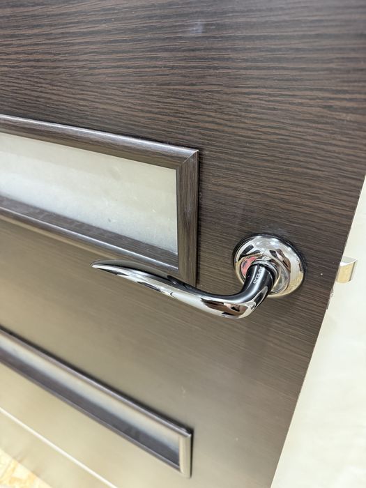 Продам двери межкомнатные