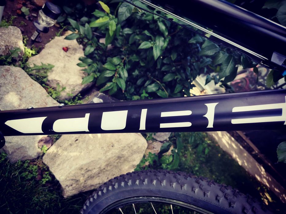 Bicicleta Cube aim 29