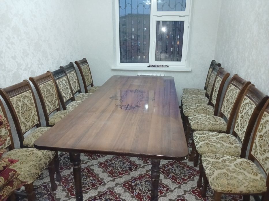 Stol va stul sotiladi. Haolati yaxshi