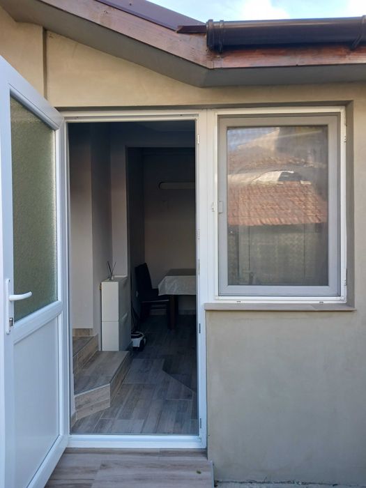 Дава се под наем Многостаен апартамент в Варна, Колхозен пазар - 35 кв.м за 265.2 € - Снимка #3