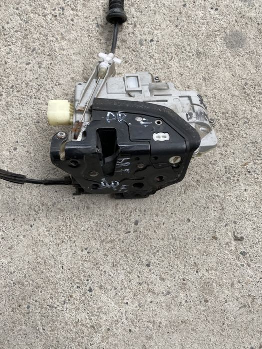 Broasca dreapta fata DE EUROPA pt vw passat b6