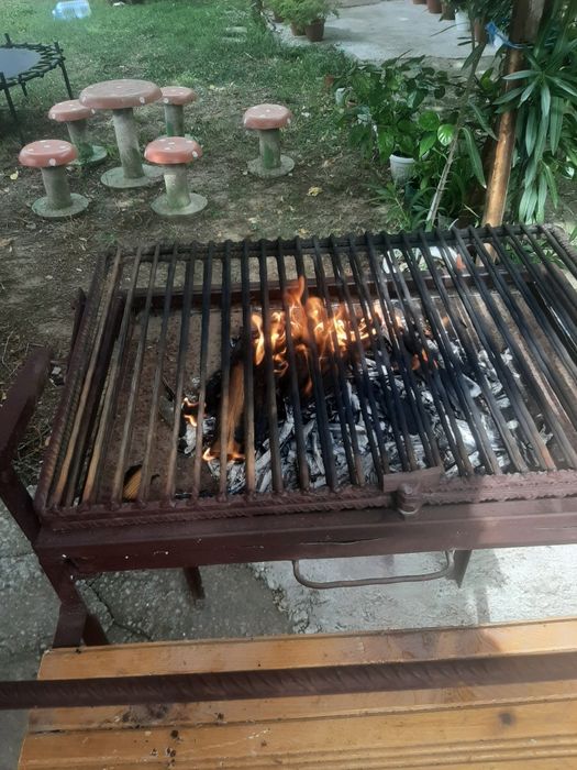 Барбекю въртяща се