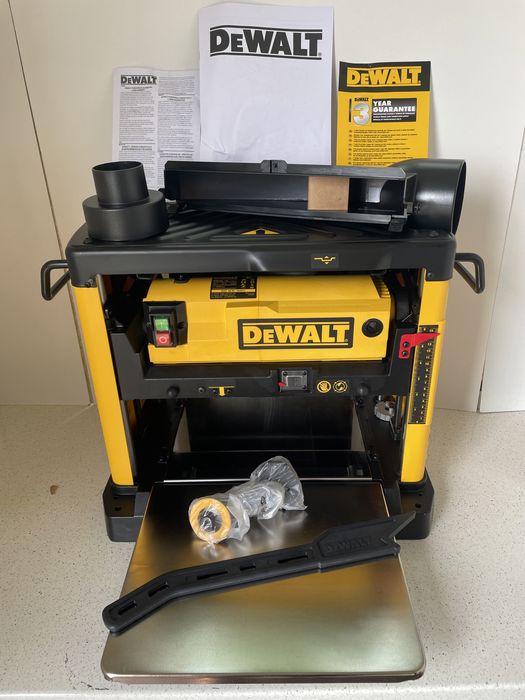 Dewalt DW733-QS, 1800W. Rindea Electrica / Masina de Rindeluit si Degrosat, Original Nou !