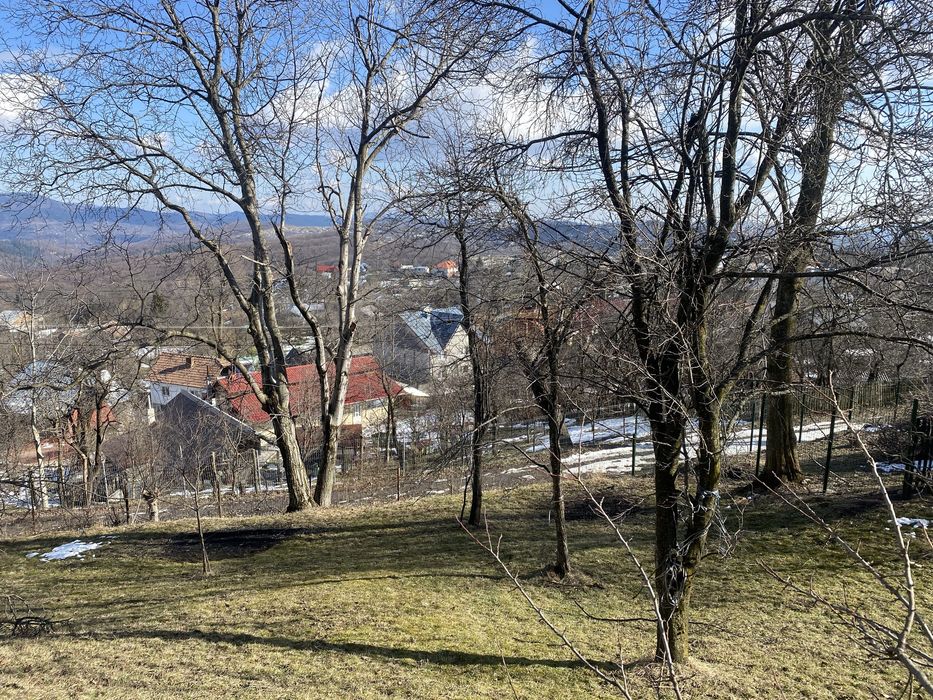 Teren intravilan de vanzare