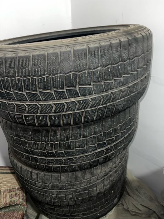 Балон r18  235/45/18