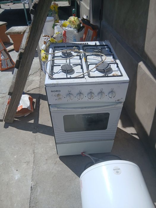 Газ плита 4 рожков