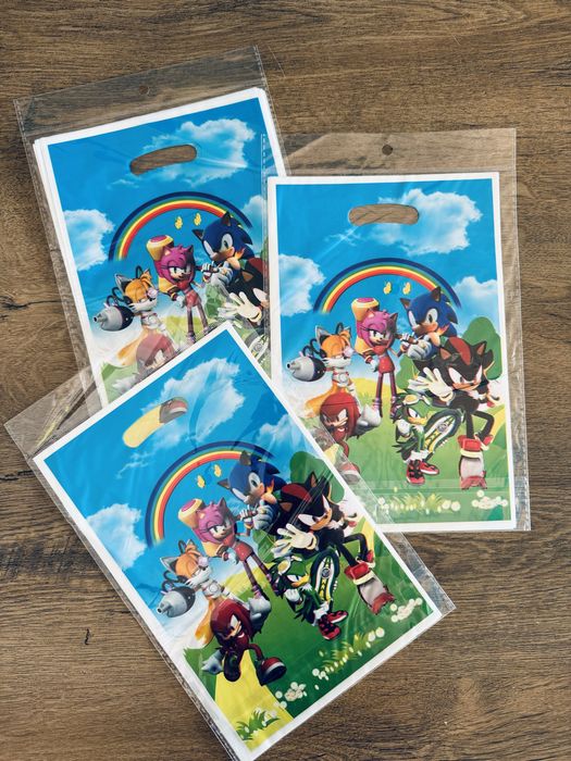 Соник пинята