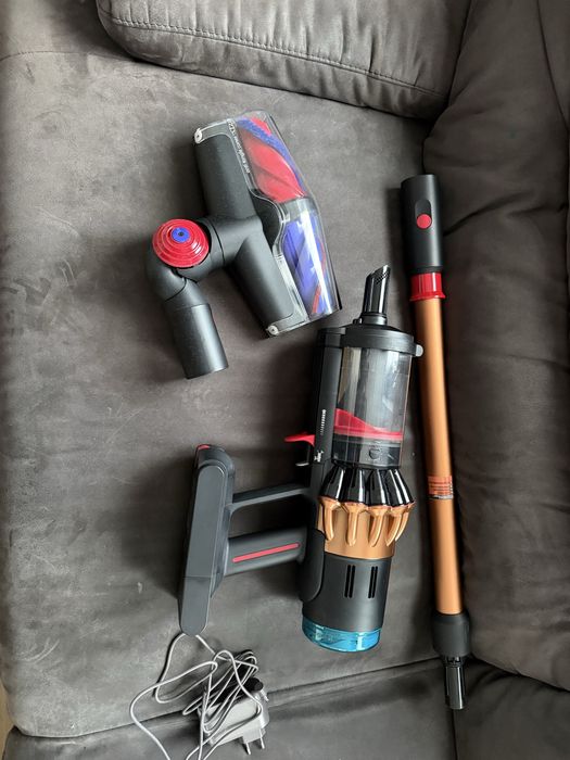 Dyson animal v16