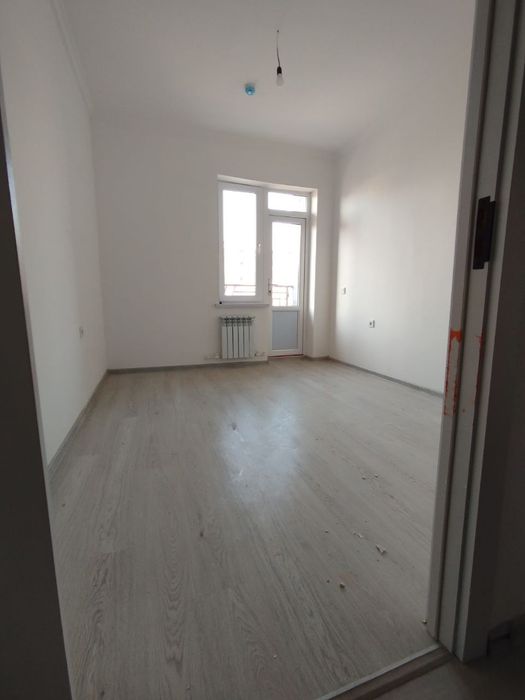 Новостройка 2 хонали  уй сотилади