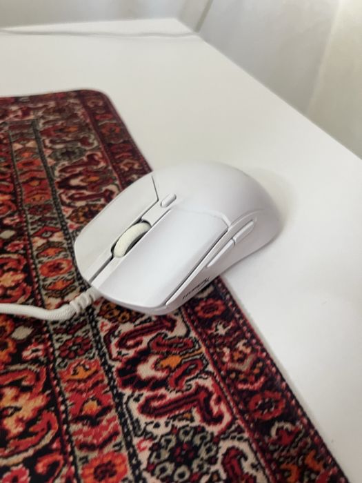 Продам игравую мышку hyperx pulsefire haste2