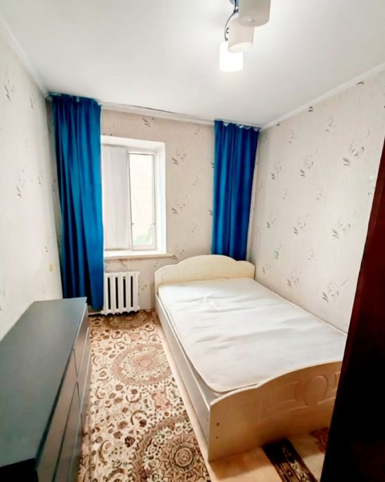 продам 2-х ком. 45кв. 4мкр. 3-этаж