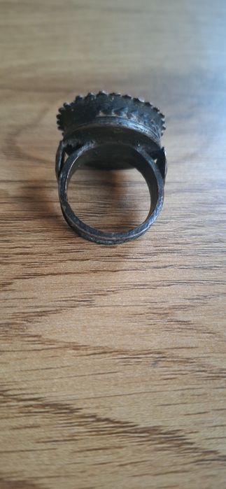 Старинен бронзов пръстен