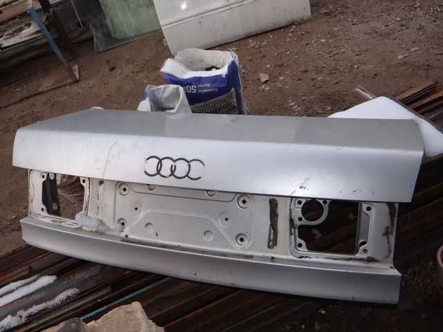 Крышка багажника Audi 80 ауди 80 B4 б4 Пустая
