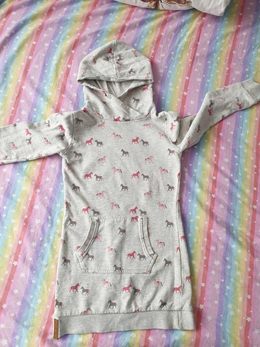 bluza lunga marima 122-128, varsta 6-7 ani