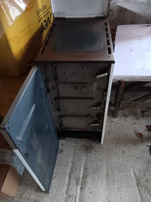 Sobă din fontă AEG