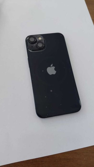 продам iphone 13