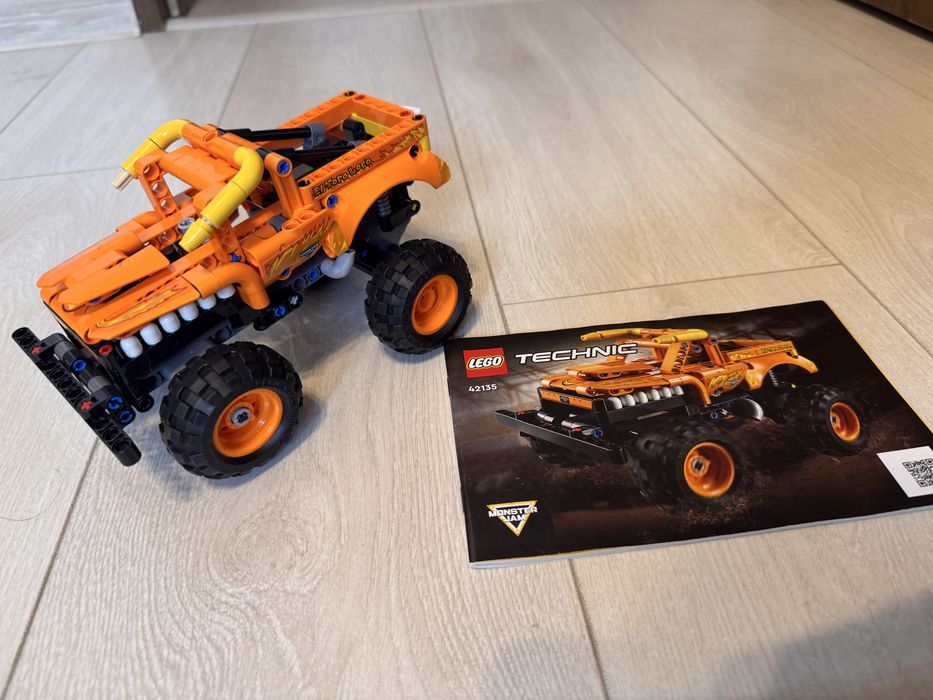 Lego tehnic 42135