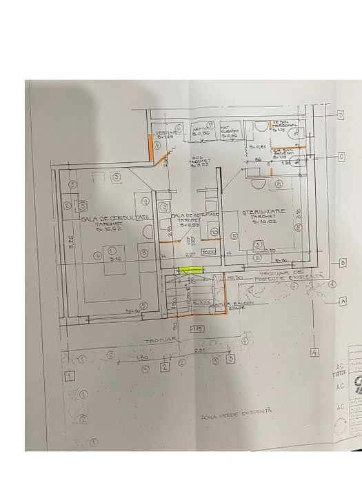 Se vinde 1/2 din Cabinet stomatologic, parter, 42,88mp, antifonat soni