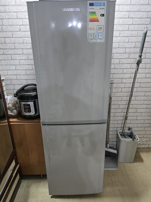 Продам холодильник