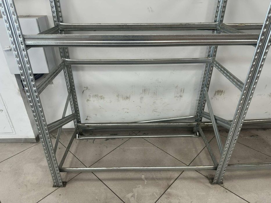 Стелажи масивни 3 метра височина