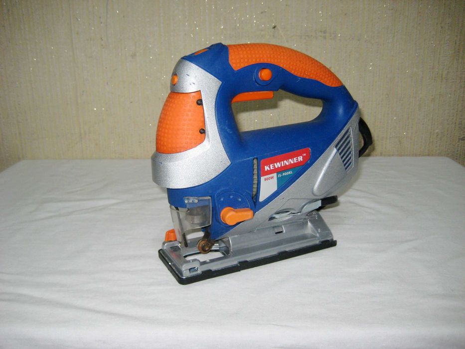 Лобзик KEWINNER 900W мощный оригинал 100% почти новым состоянии!
