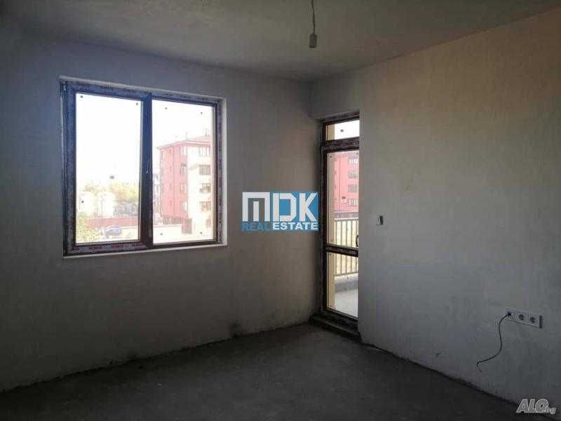Продава се Четиристаен апартамент в Пловдив, Остромила - 144 кв.м за 1292 €/кв.м - Снимка #5