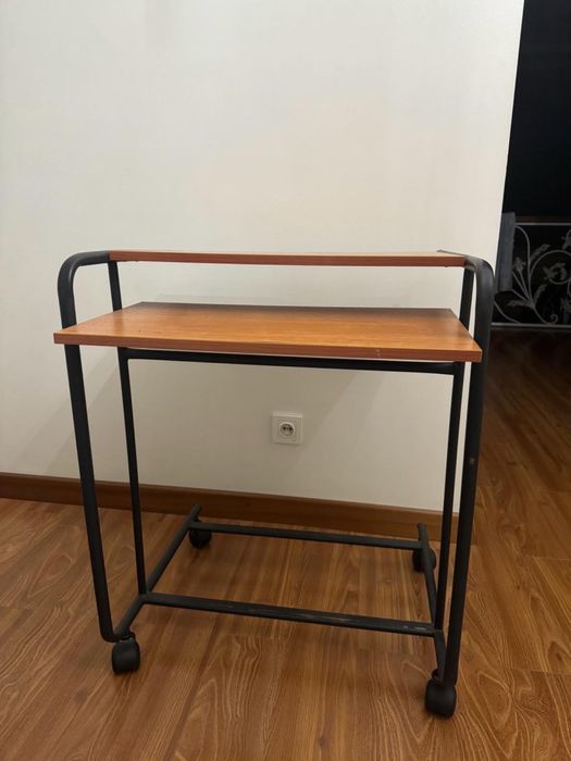 Продам компьютерный стол бу