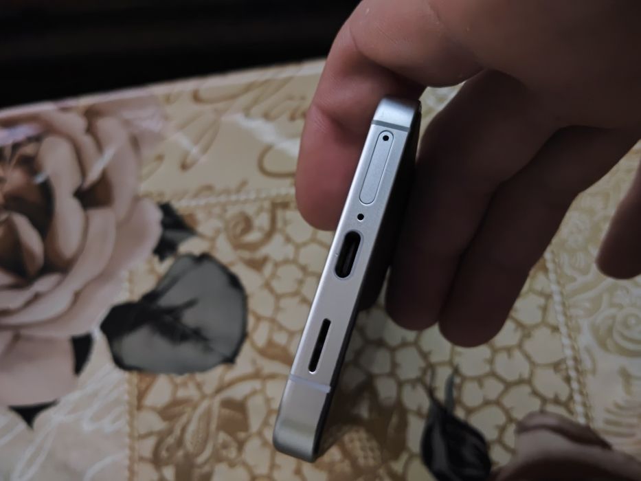 Продаётся Samsung s24