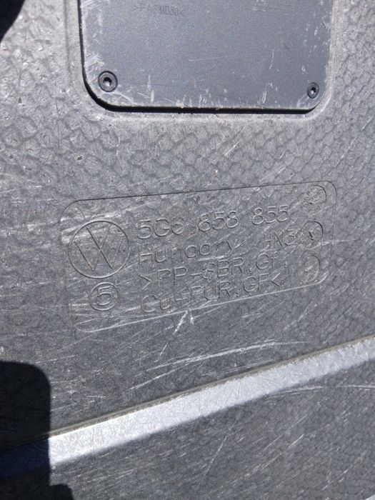 Capac/Mocheta Portbagaj Volkswagen Golf 7 5G1 2012+ -> 5G6858855