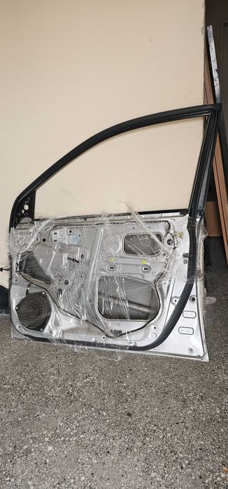 Врата за Тойота Корола 2006 хечбек