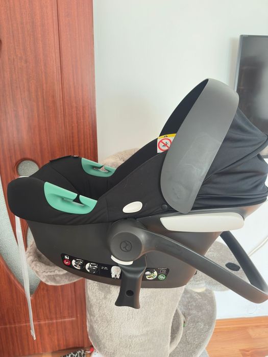 Vand Cărucior 3 in 1 pentru bebeluși, Cybex Gold EOS LUX.