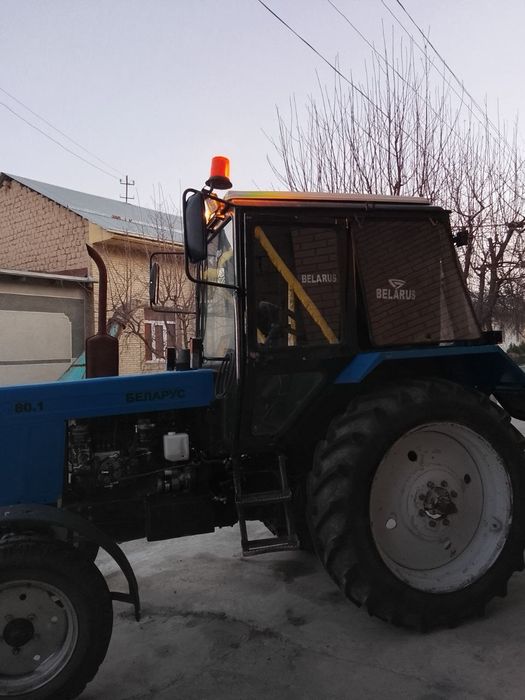 Belarus MTZ 80.1 trattoria sotiladi