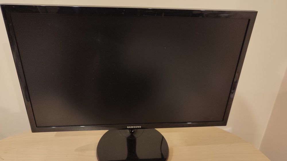 Monitor LED SAMSUNG S22F350FHU, 22", Full HD, 60Hz