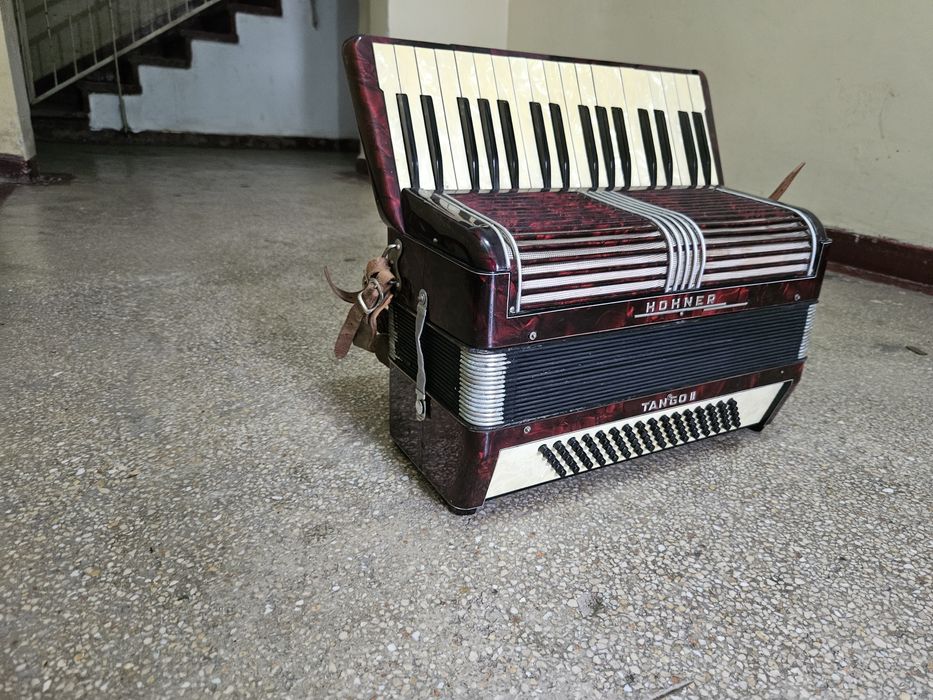 Acordeon Hohner Tango 2 - 80 de basi