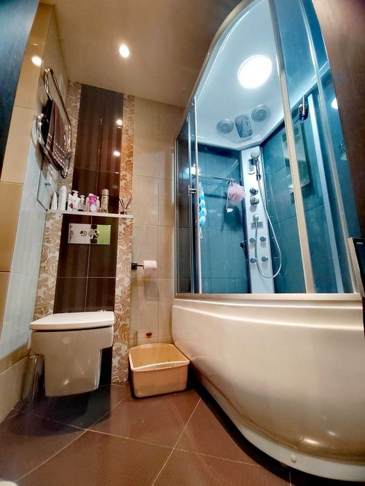 Продава се Многостаен апартамент в Бургас, Лазур - 131 кв.м за 1141 €/кв.м - Снимка #10