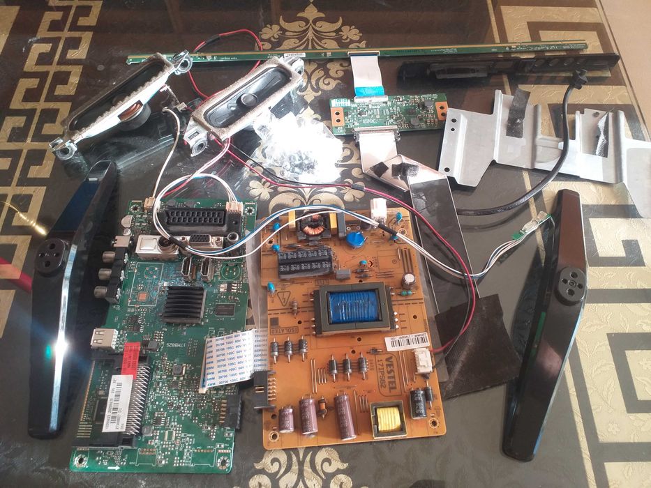 Части за Crown 32100