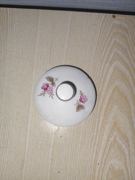 Продам чайник фарфоровый большой