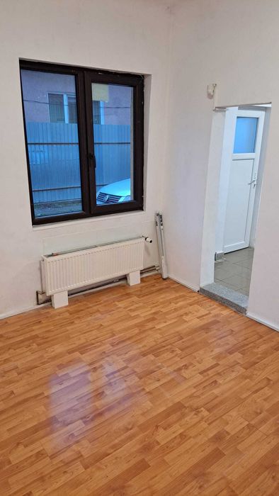 Spatiu 80 mp cu vitrina str. Corneliu Coposu 52