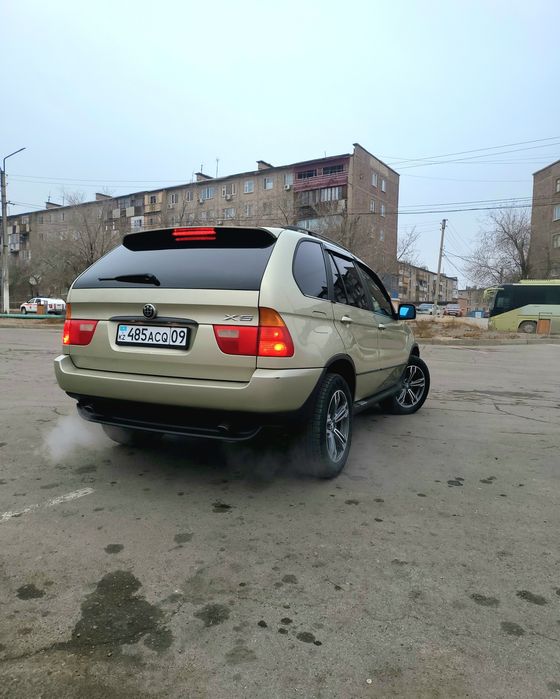 Продам BMW X5 2002 год