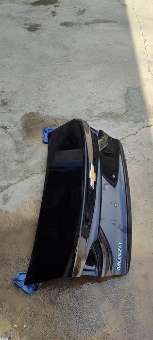 Monza bagaj va ramasi monza eshik krelo matori va hamma zapchasi mavju