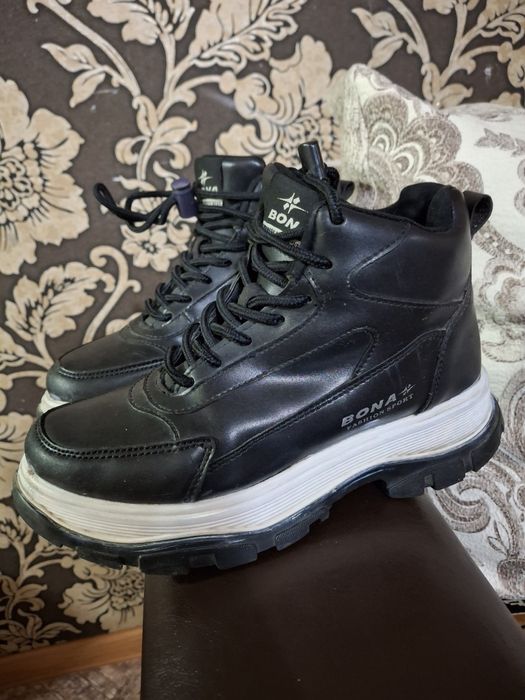 Продам ботинки,чёрные,удобные