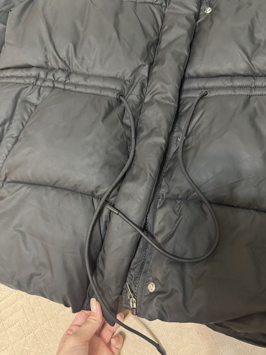 Продам куртку женскую