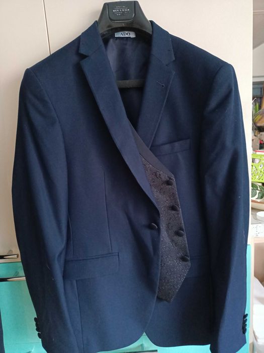 Костюм мужской тройка