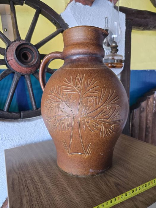 Декорация голяма ваза.