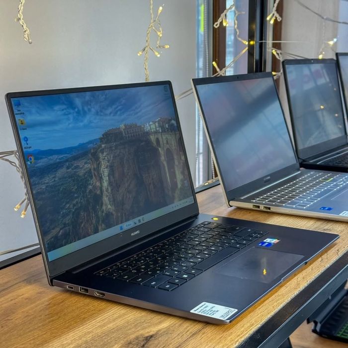 Ноутбук для учебы Huawei MateBook